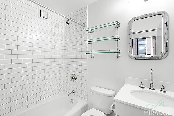 Rented by Mirador Real Estate | media 5