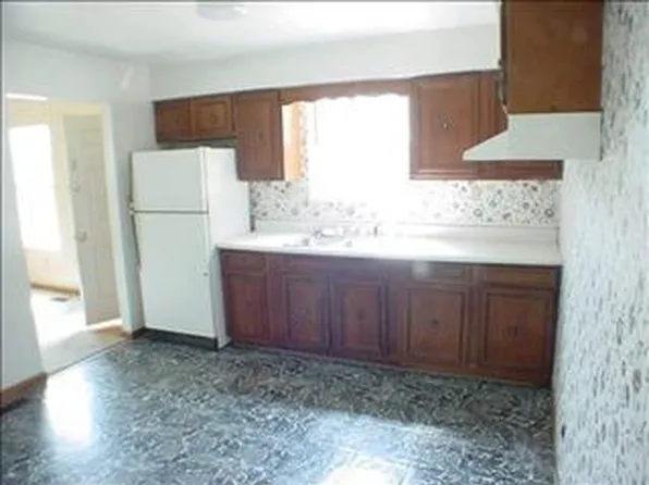 328 3rd St, Huntington, WV 25705