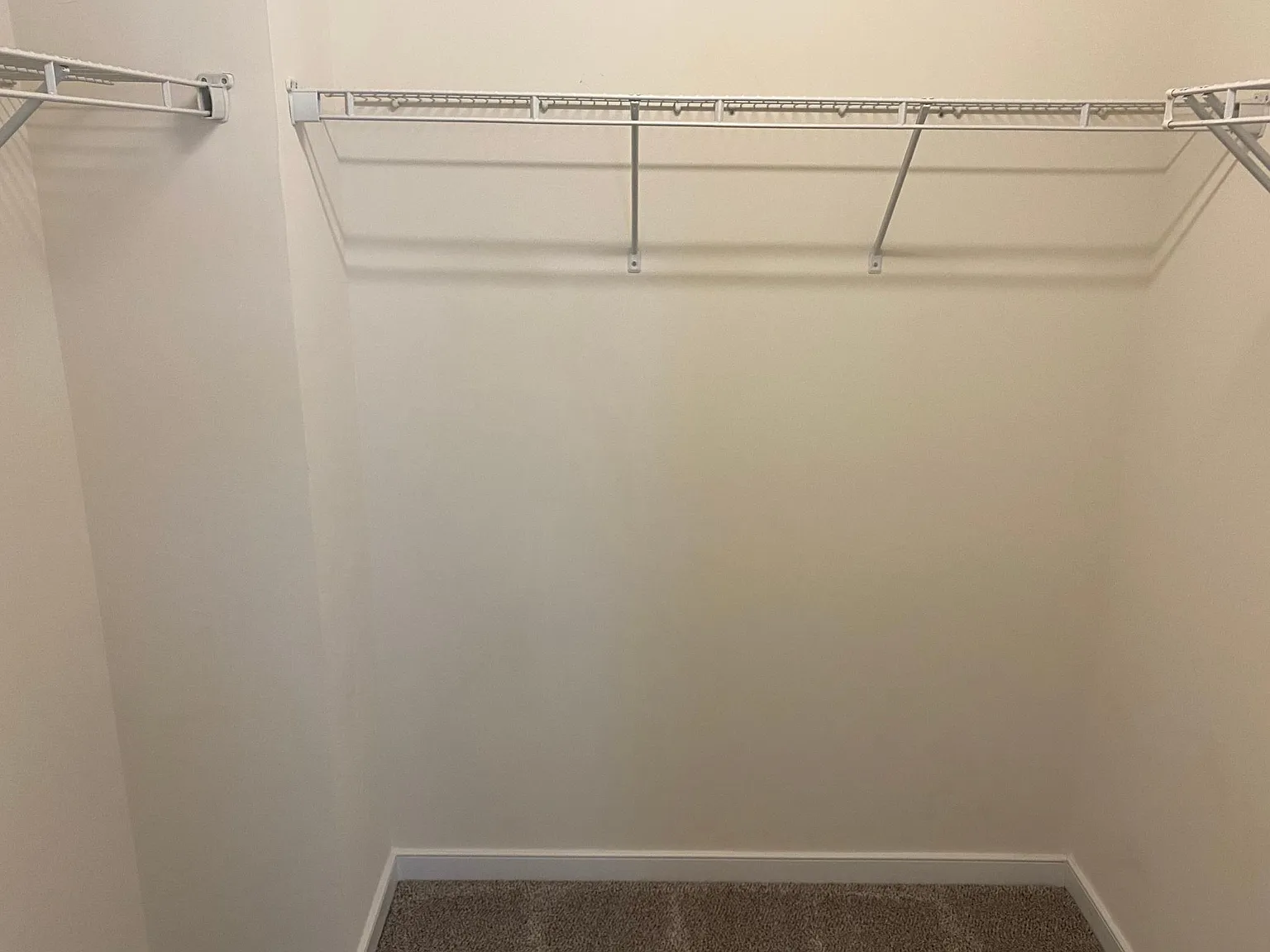 3 bed, 2.5 bath, 2223 sqft, $2,650 — Photo 4