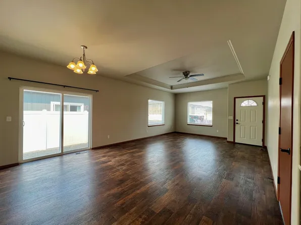712 N 30th Ave, Yakima, WA 98902