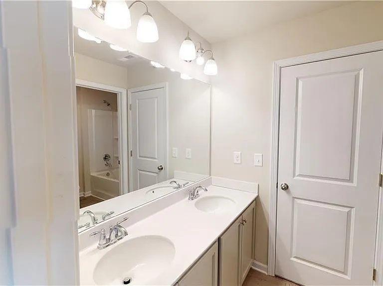 3742 Richmond Bnd — Photo 22