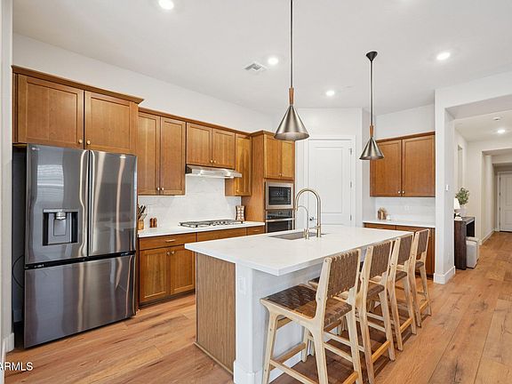 5th image of 21317 W ROANOKE Avenue