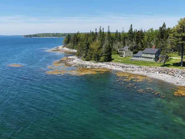 40 Wells Cove Lane, Brooklin, ME 04616