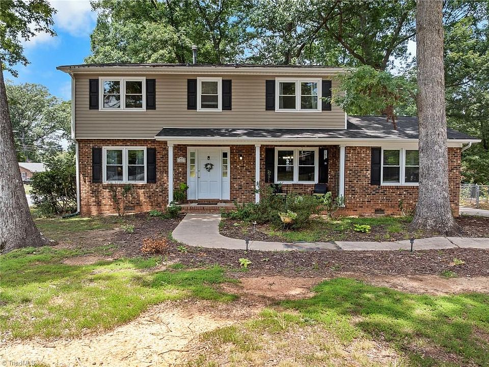 1st image of 1001 Oakview Rd