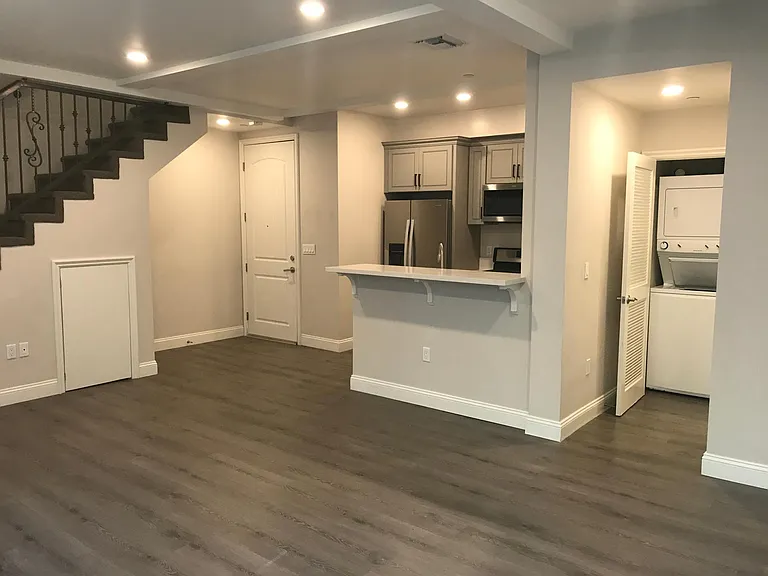 5302 Cleon Ave #104 — Photo 9