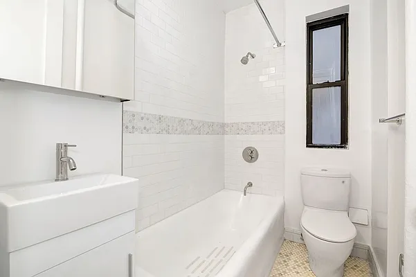 Rented by Akelius Real Estate Management | media 10