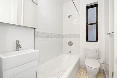 Rented by Akelius Real Estate Management