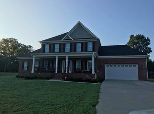 8102 Shamarli Ct, Browns Summit, NC 27214