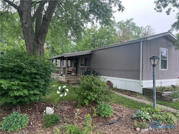 77 W Foxrun Ln, Holland, OH 43528