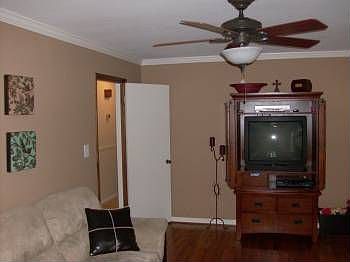 5th image of 4920 Candlewyck Ln