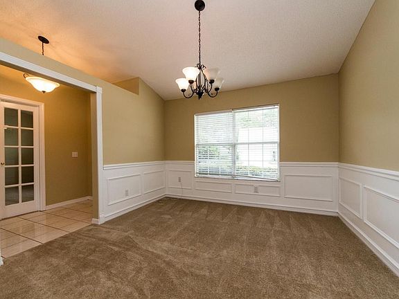 5th image of 806 Benton Harbor Dr E