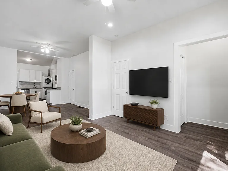 1806 N Richmond St #1F — Photo 2