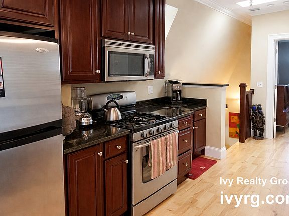 4th image of 358 Dorchester St #3