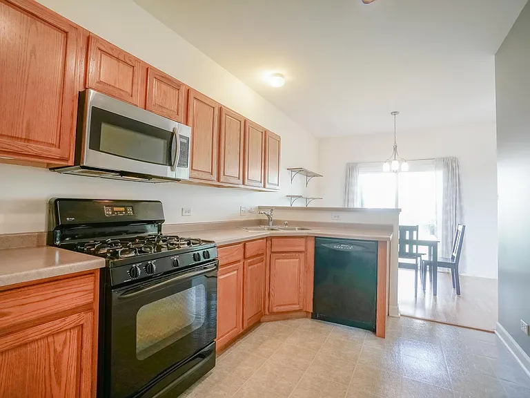 553 Telluride Dr — Photo 6