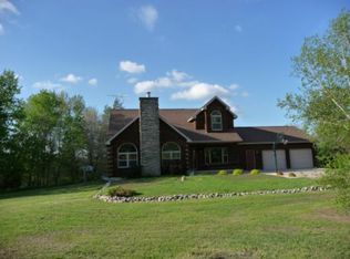 E1132 Radley Rd, Waupaca, WI 54981