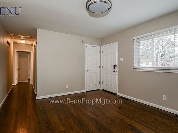 2nd image of 1220 Estes Dr