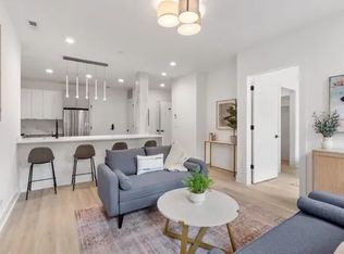1458 W Grace St #2, Chicago, IL 60613