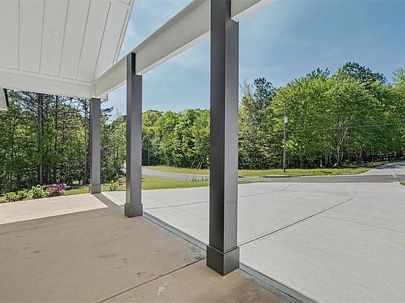 4th image of 242 Mulberry Ln