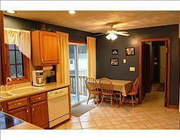 3rd image of 31 Leyden Ct
