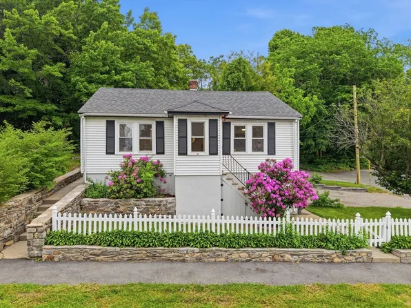 41 Bridgeport St, Worcester, MA 01604