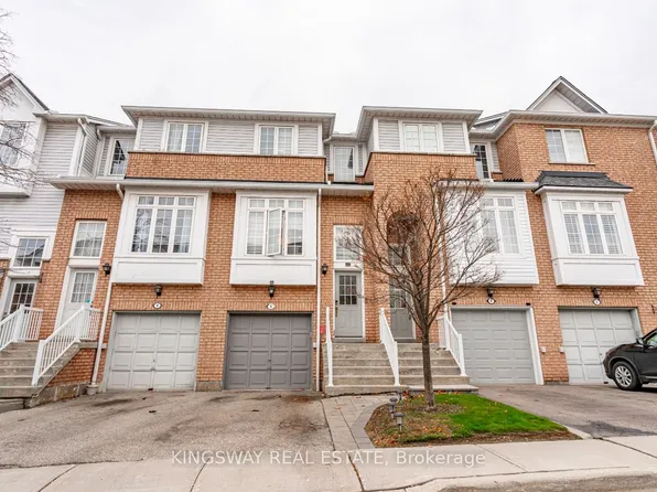 280 Hillcrest Ave #6, Mississauga, ON L5B 4L4