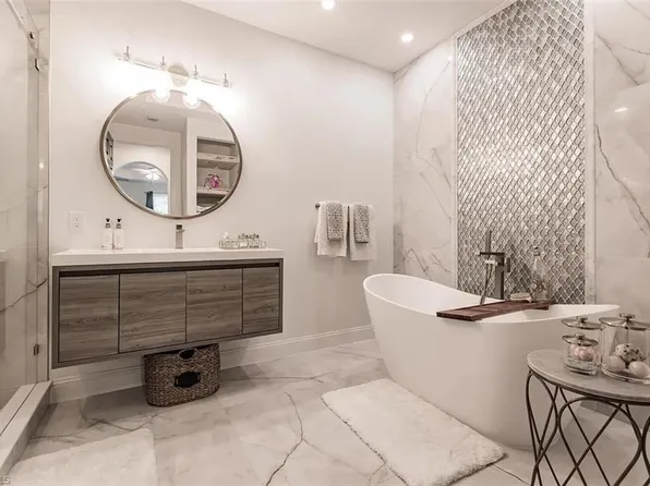 1455 Mariposa CIR #202, NAPLES, FL 34105