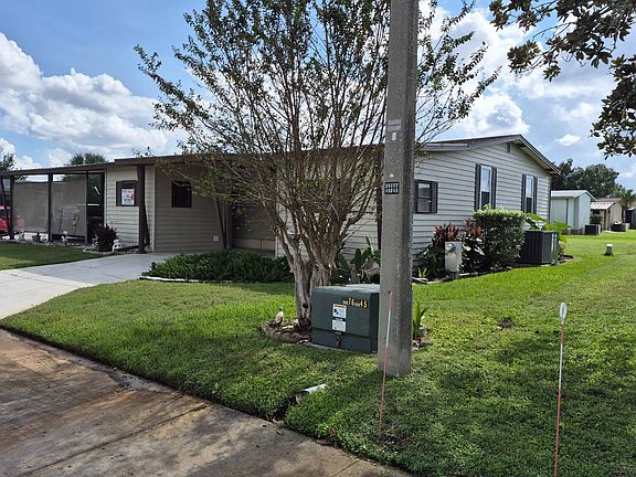 4th image of 55 Pleasant Cir