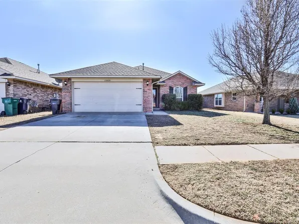 12020 SW 10th St, Yukon, OK 73099