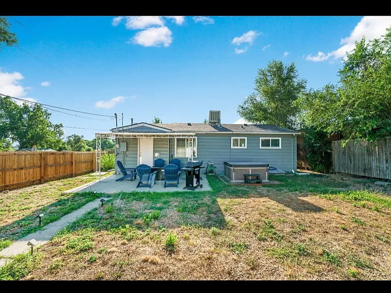 5295 Perry St — Photo 12
