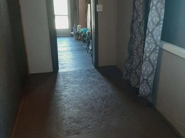Rear entrance hall