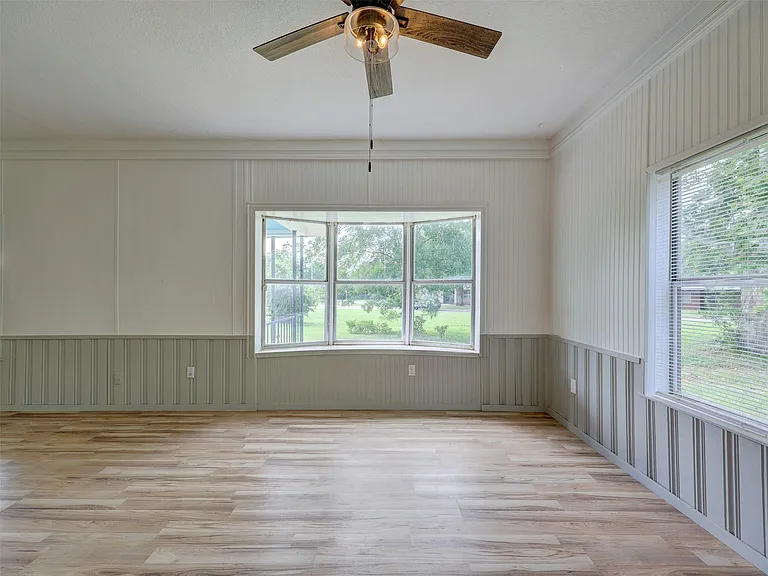610 Linden St — Photo 27