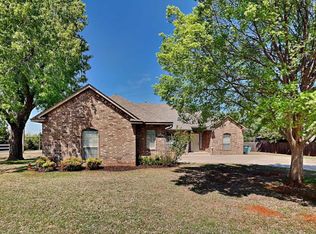 2217 Pine View Ter, Edmond, OK 73003