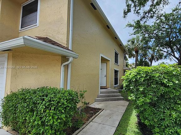 3rd image of 200 SW 95th Ter #200