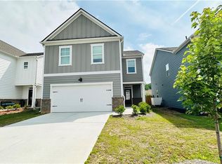 6047 Hoot Owl Ln, Flowery Branch, GA 30542