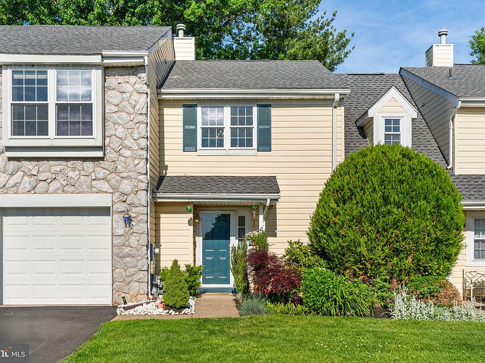 1st image of 432 Revere Dr