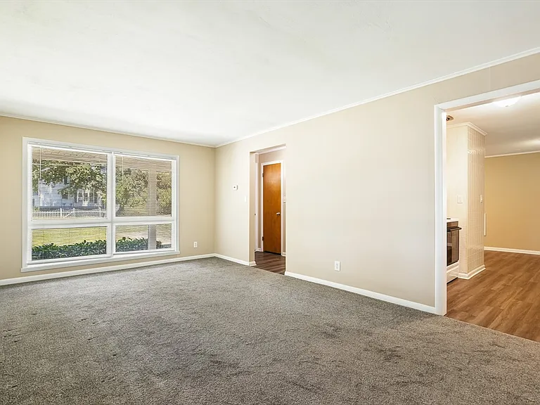 3735 Highcrest Rd — Photo 12