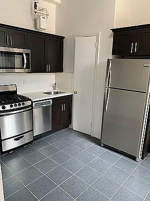 2nd image of 2586 Broadway #10N