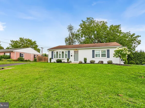 48 Douglas St, Boyertown, PA 19512