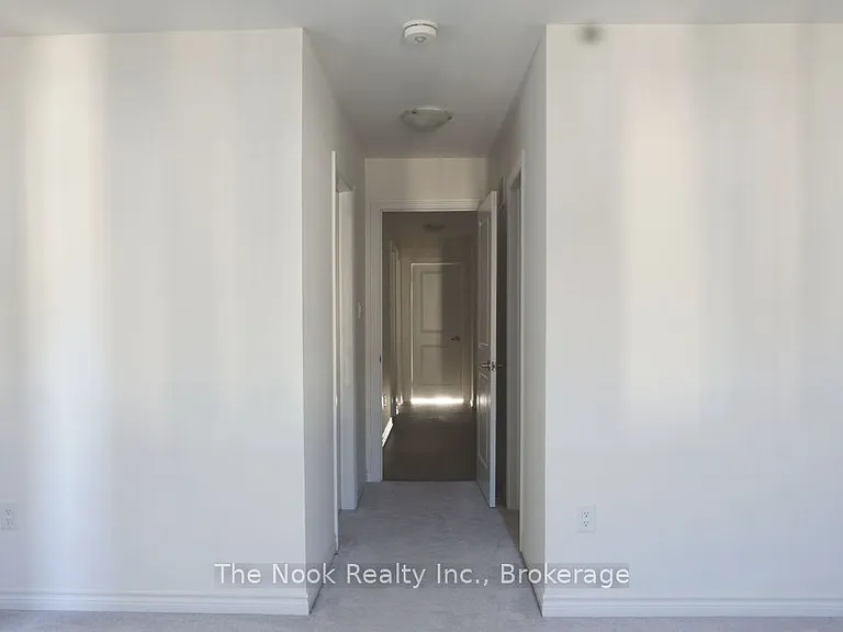 26 Louise Cres — Photo 15