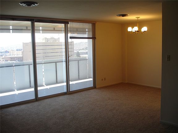 2nd image of 1800 N Stanton St APT 606
