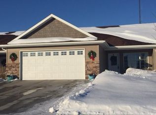 1520 48th Ave S, Grand Forks, ND 58201