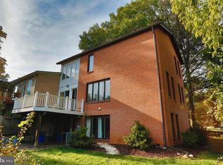 1924 Dundee Rd, Rockville, MD 20850