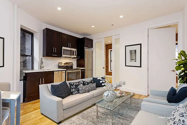 Rented by Voro, LLC | media 2