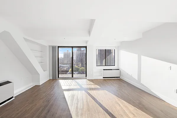 Rented by Stonehenge NYC LLC | media 1