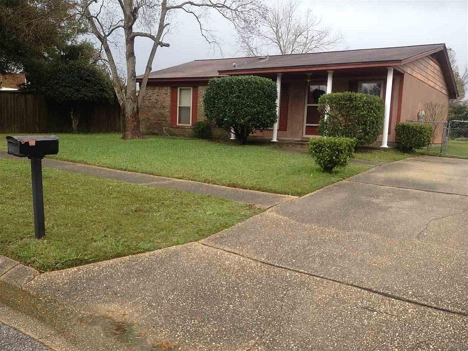 1st image of 7834 Dartmoor Dr