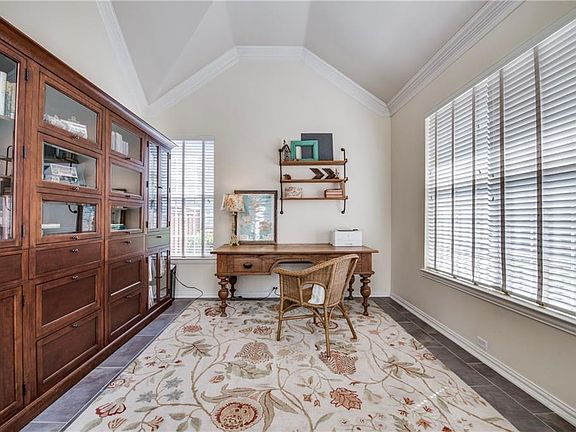 3rd image of 2808 Whitetail Ct