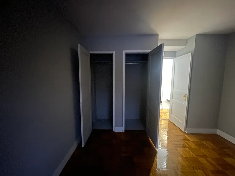 67-06 186th Ln #E — Photo 8