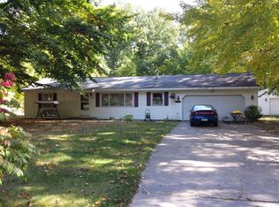 6528 S Walker Rd, Fruitport, MI 49415