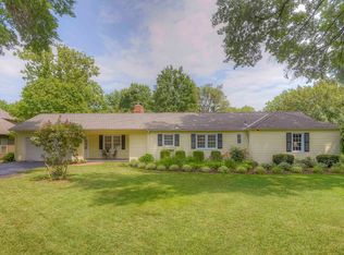 9621 Belinder Rd, Leawood, KS 66206