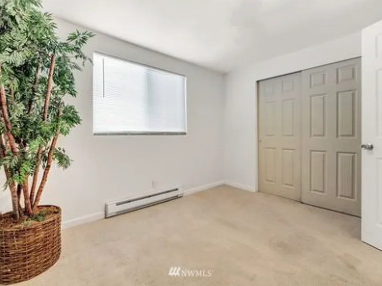 1417 Grand Ave — Photo 18